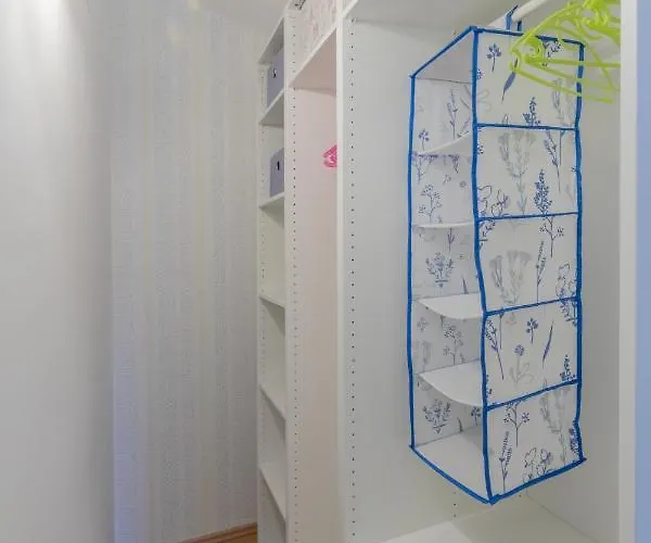 아파트 Center Penthouse *